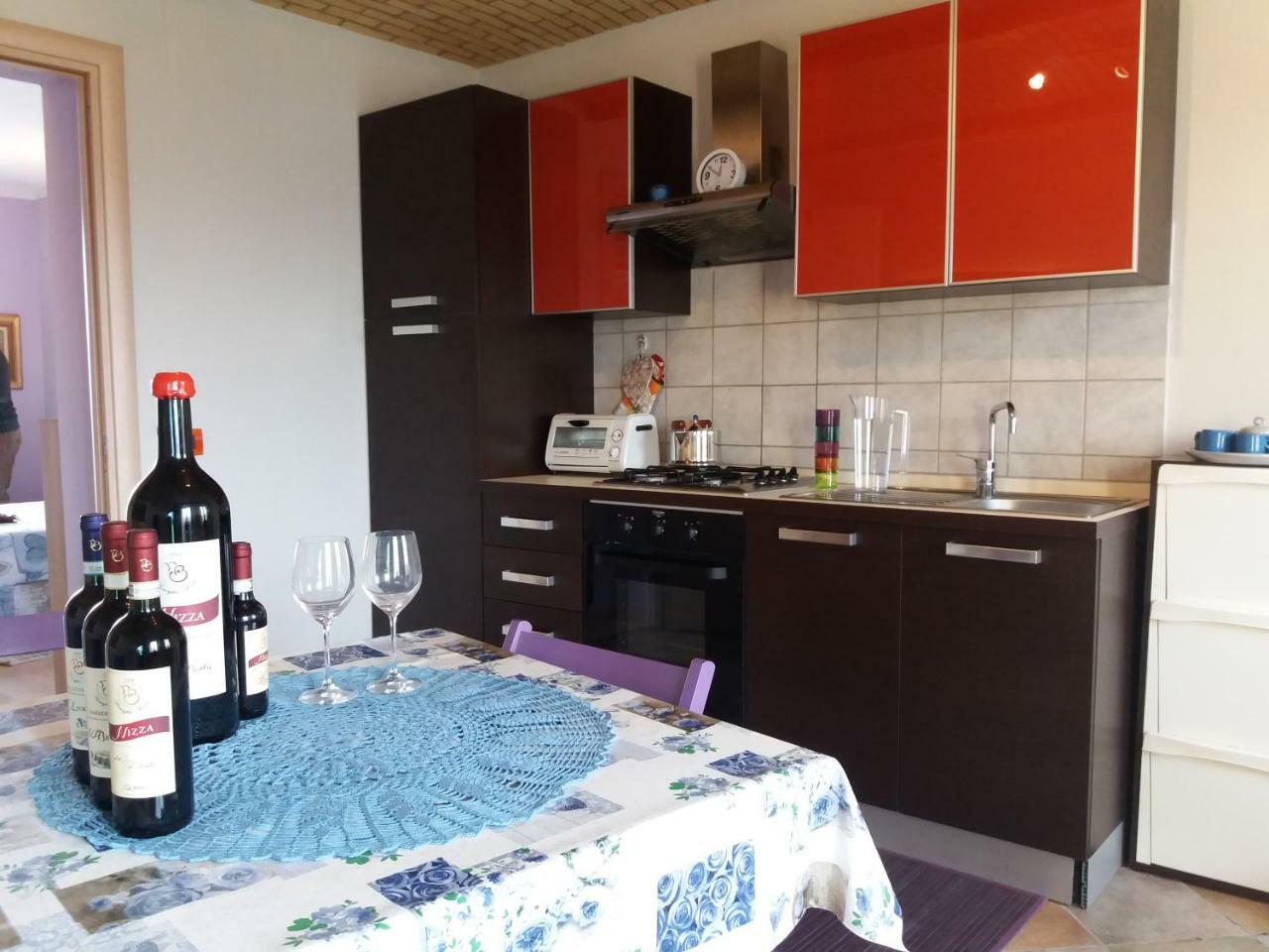 I Boidi Apartment Ница Монферато Екстериор снимка