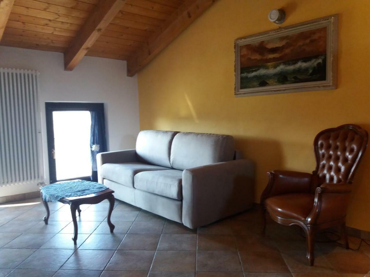 I Boidi Apartment Ница Монферато Екстериор снимка